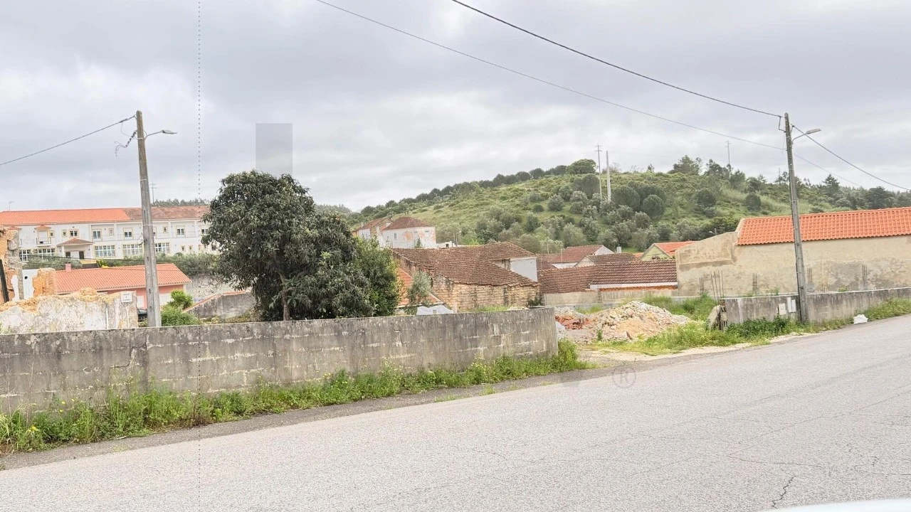 Moradia T3 para Venda em Rio Maior Foto 13