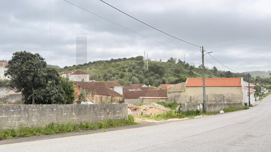 Moradia T3 para Venda em Rio Maior Foto 8