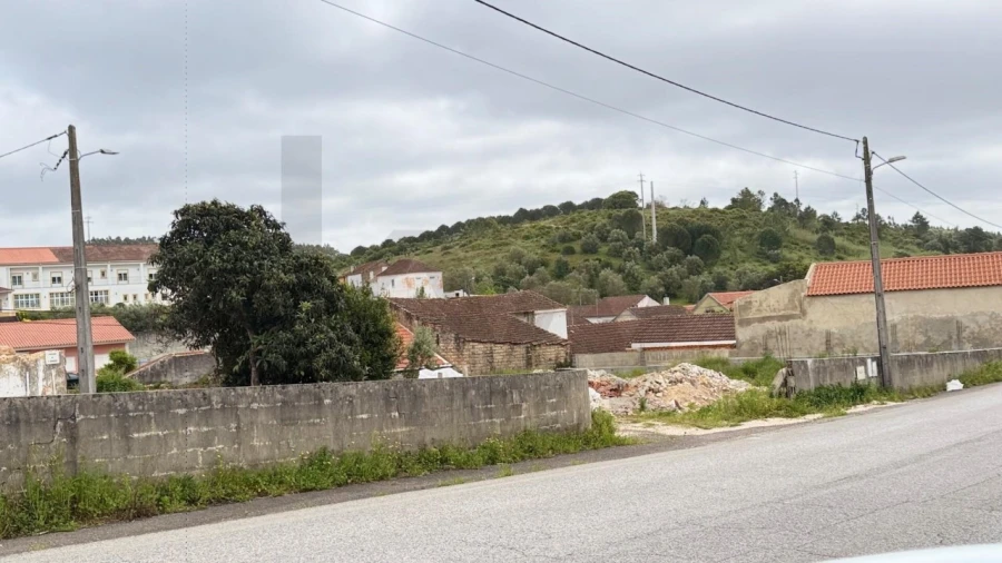 Moradia T3 para Venda em Rio Maior Foto 12