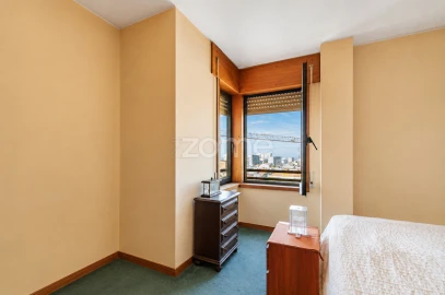 Apartamento T3 para Venda em Paranhos