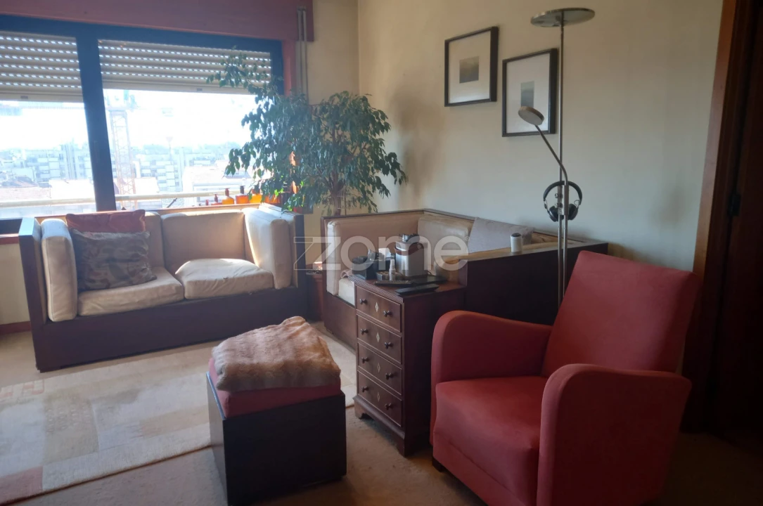 Apartamento T3 para Venda em Paranhos Foto 9