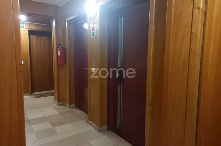 Apartamento T3 para Venda em Paranhos Foto 19