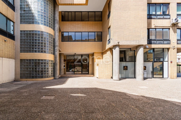 Apartamento T3 para Venda em Paranhos Foto 32