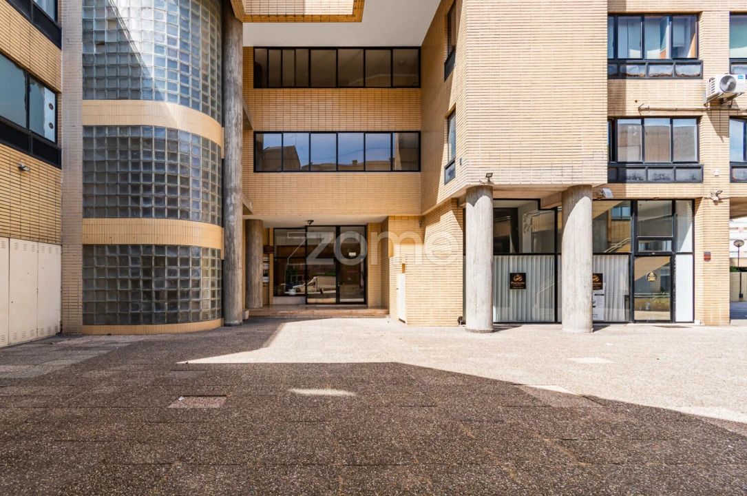 Apartamento T3 para Venda em Paranhos Foto 32