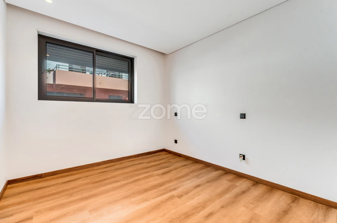 Apartamento T3 para Venda em Espinho Foto 15