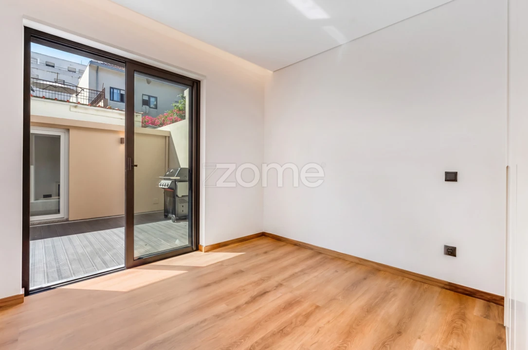 Apartamento T3 para Venda em Espinho Foto 27