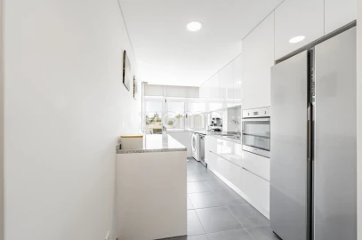 Apartamento T3 para Venda em Amares e Figueiredo