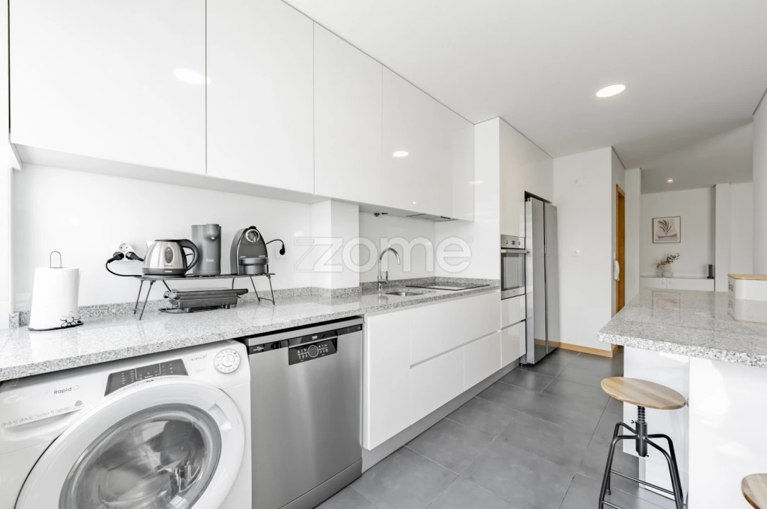 Apartamento T3 para Venda em Amares e Figueiredo Foto 9