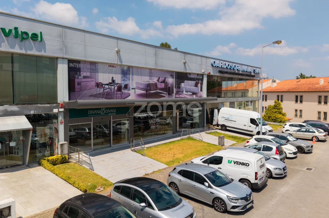 Terreno Comércio / Armazém para Venda em Ferreiros e Gondizalves Foto 32