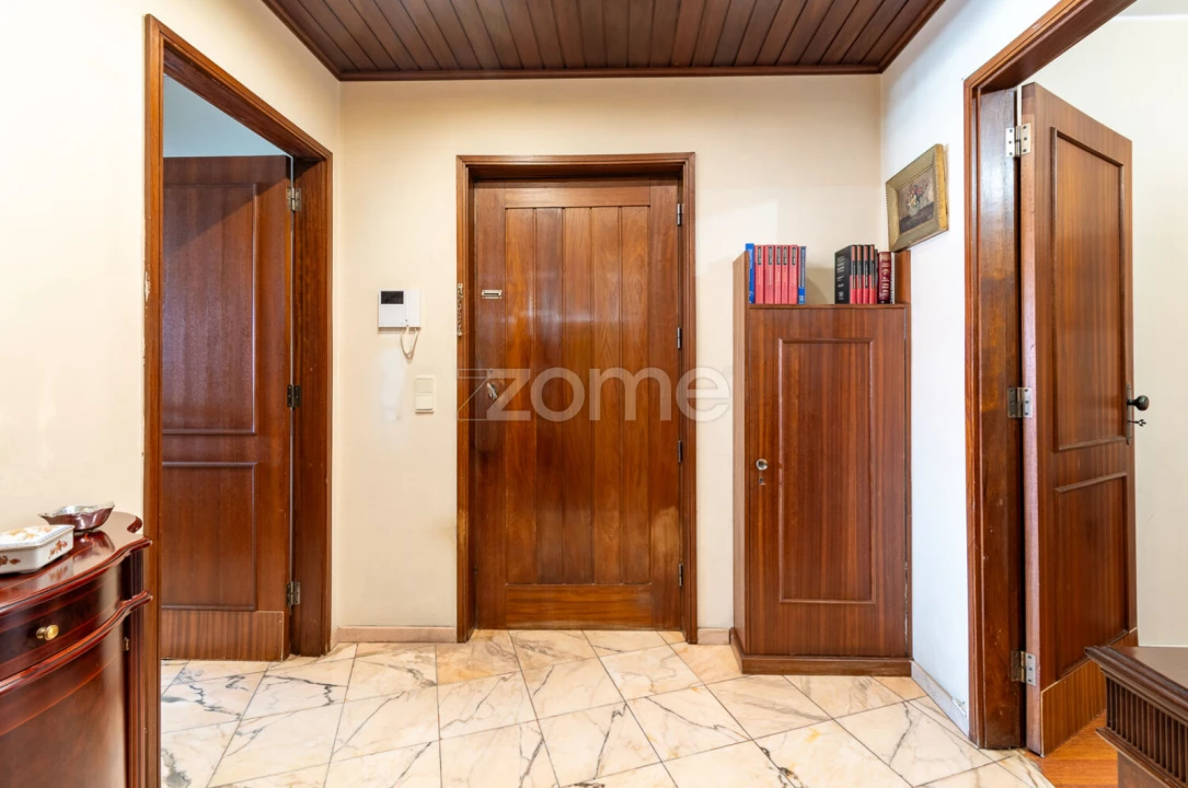 Apartamento T4 para Venda em Bonfim Foto 18