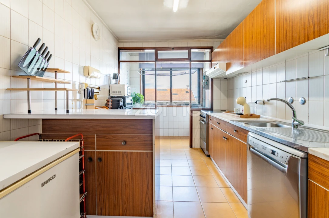 Apartamento T4 para Venda em Bonfim Foto 33