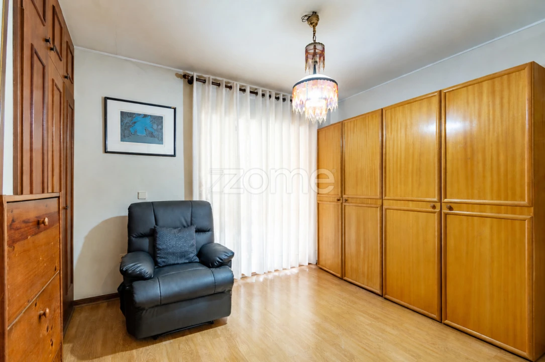 Apartamento T4 para Venda em Bonfim Foto 7