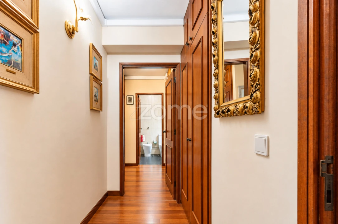 Apartamento T4 para Venda em Bonfim Foto 9