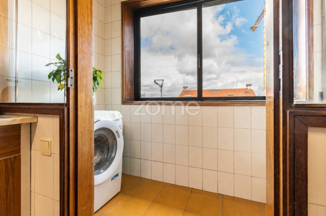 Apartamento T4 para Venda em Bonfim Foto 36