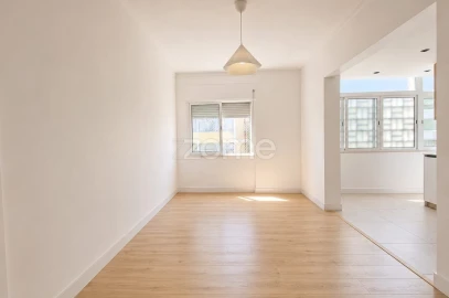 Apartamento T2 para Venda em Odivelas