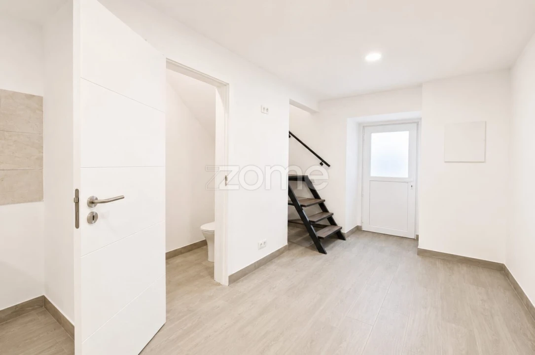 Moradia T2 para Venda em Abrigada e Cabanas de Torres Foto 6