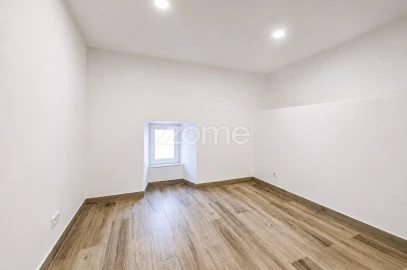 Moradia T2 para Venda em Abrigada e Cabanas de Torres