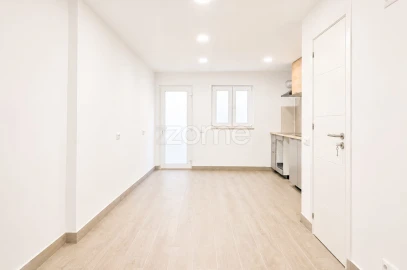 Moradia T2 para Venda em Abrigada e Cabanas de Torres