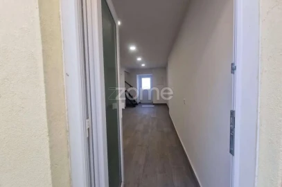 Moradia T2 para Venda em Abrigada e Cabanas de Torres