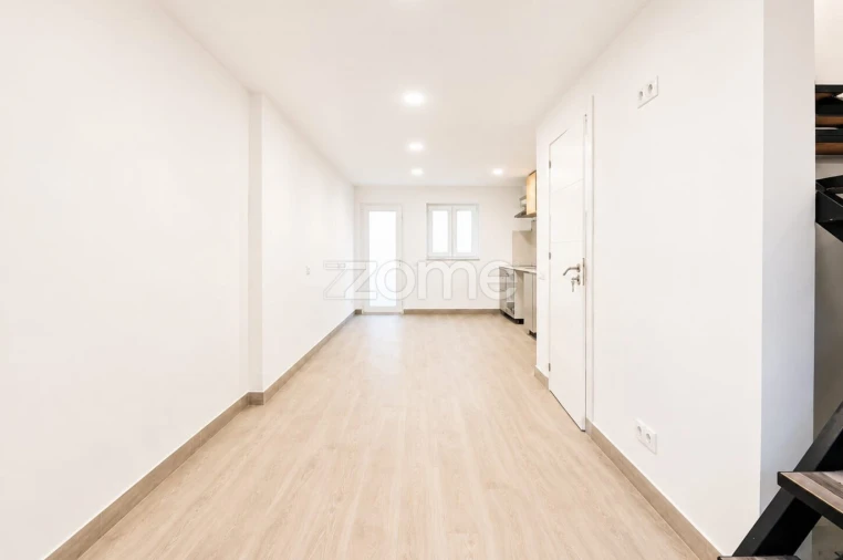 Moradia T2 para Venda em Abrigada e Cabanas de Torres Foto 4