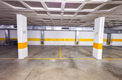 Apartamento T3 para Arrendamento em Parque das Nações