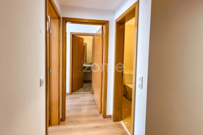 Apartamento T3 para Arrendamento em Parque das Nações