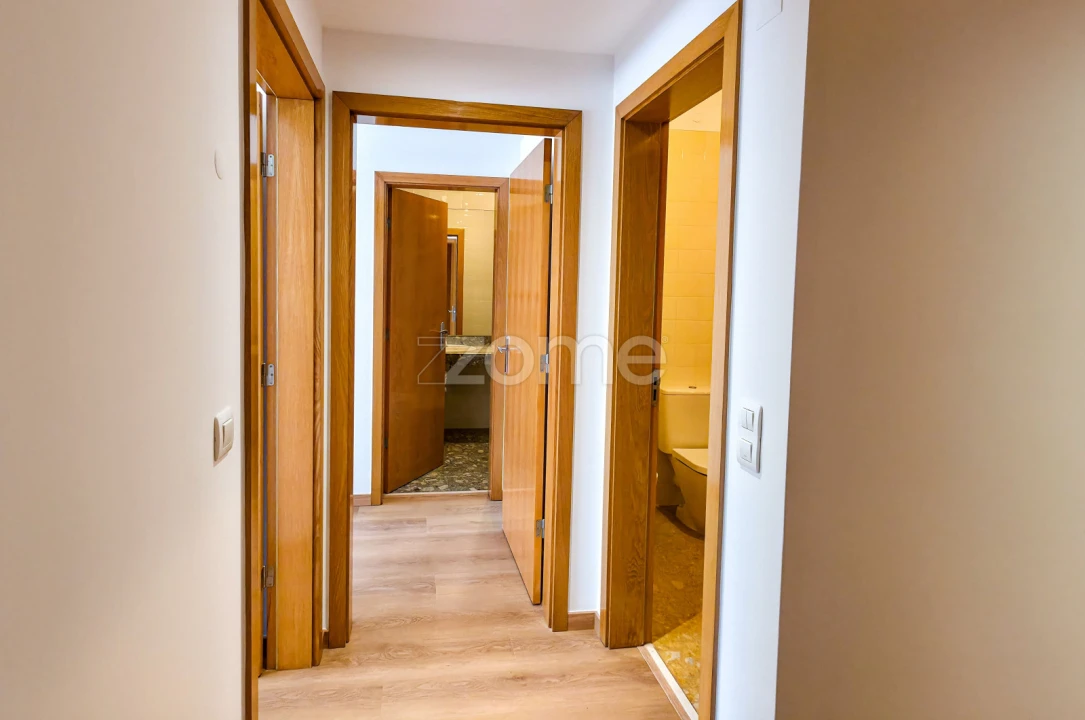 Apartamento T3 para Arrendamento em Parque das Nações Foto 11