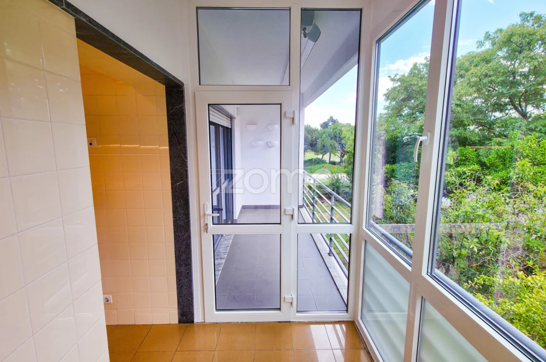Apartamento T3 para Arrendamento em Parque das Nações Foto 13