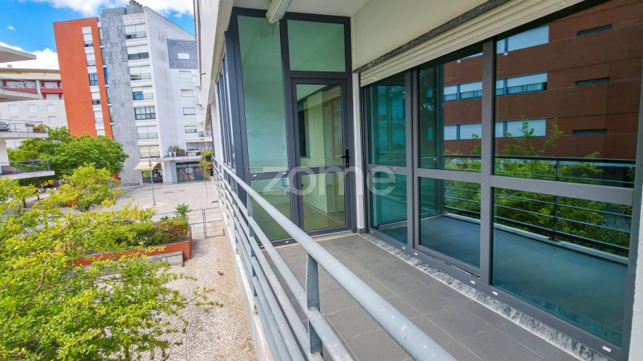 Apartamento T3 para Arrendamento em Parque das Nações