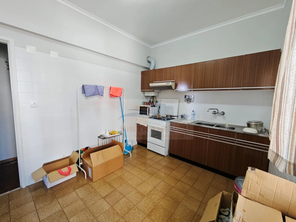 Apartamento T1 para Venda em Águas Livres Foto 2