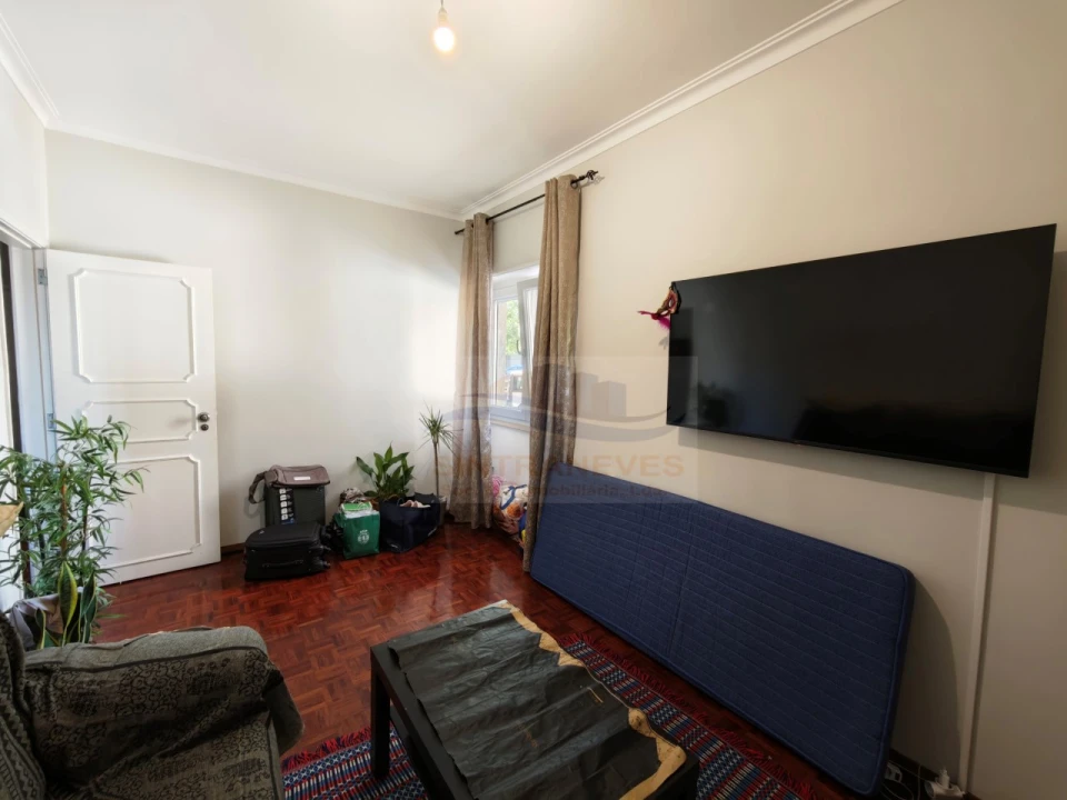 Apartamento T1 para Venda em Águas Livres Foto 9