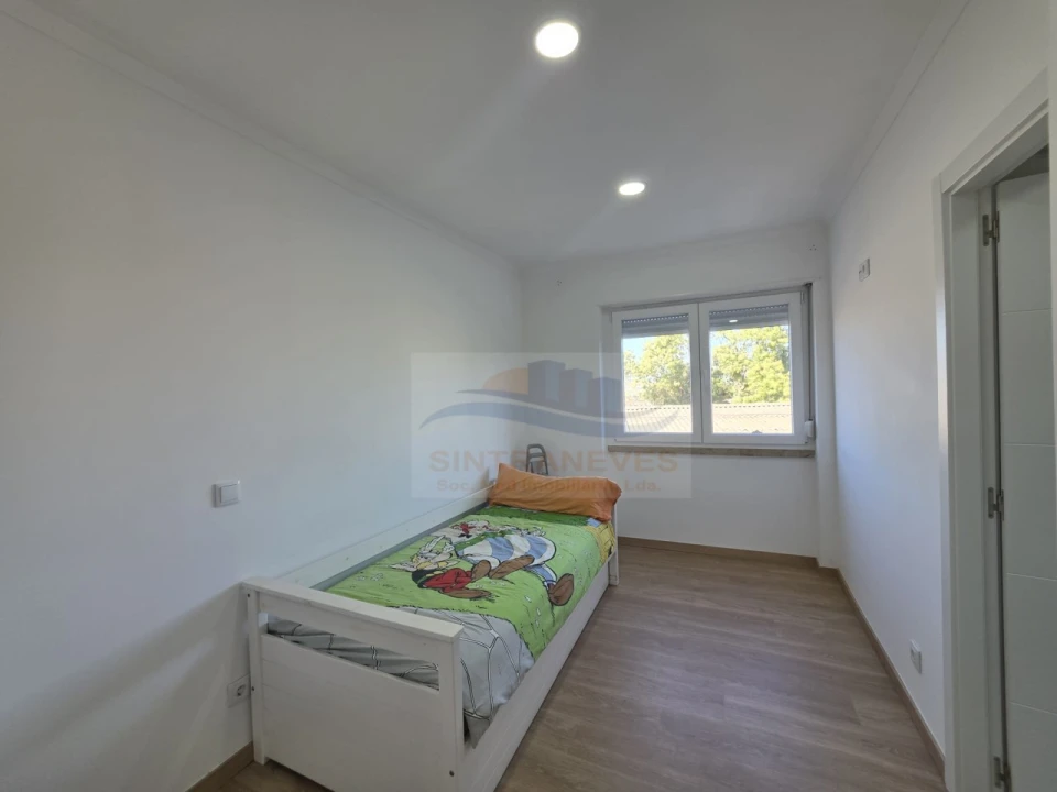 Apartamento T3 para Venda em Águas Livres Foto 12