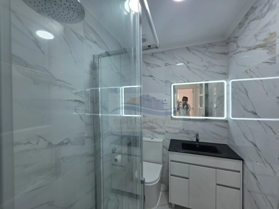 Apartamento T3 para Venda em Águas Livres Foto 17