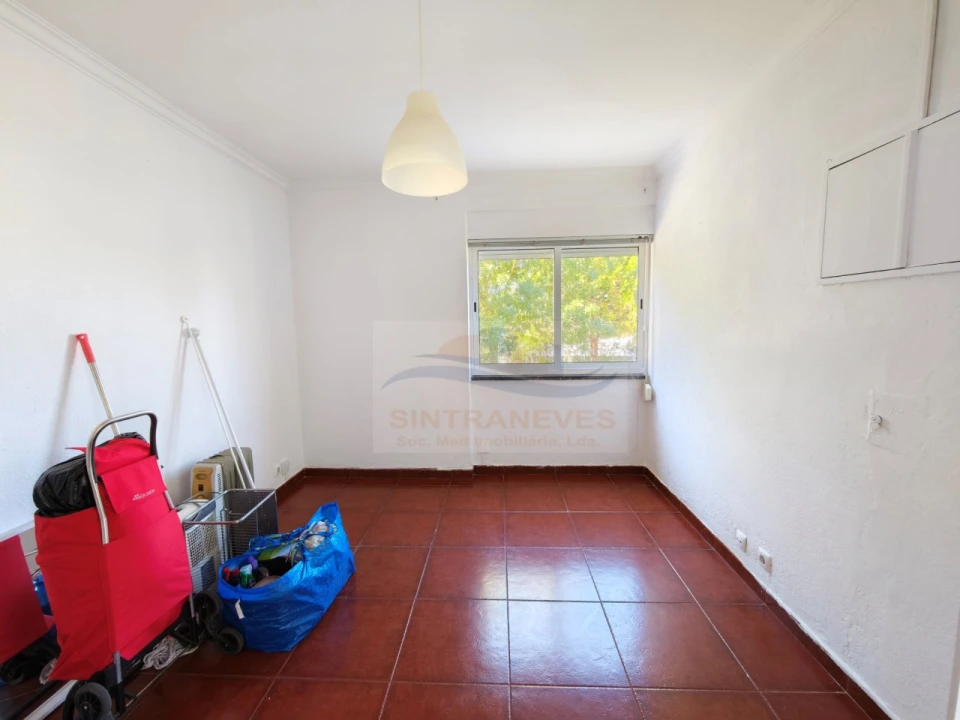 Apartamento T1 para Venda em Benfica Foto 9