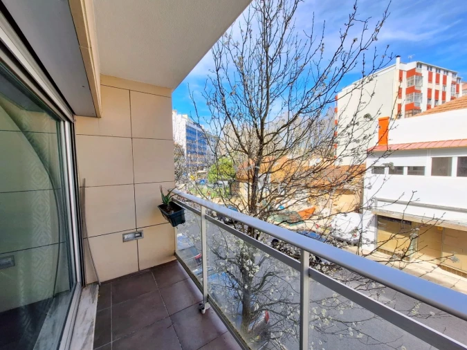Apartamento T2 para Venda em Venteira Foto 21