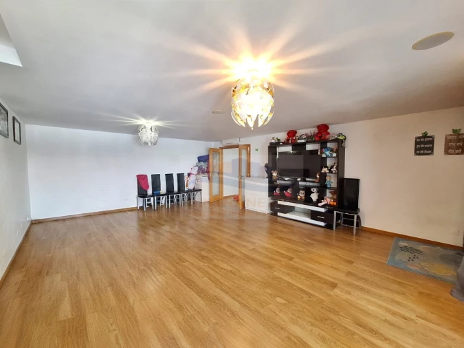 Apartamento T2 para Venda em Venteira Foto 7