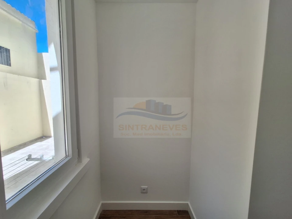 Apartamento T2 para Venda em Falagueira-Venda Nova Foto 12