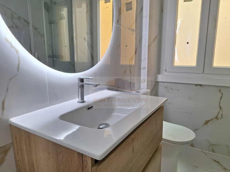 Apartamento T2 para Venda em Falagueira-Venda Nova Foto 18