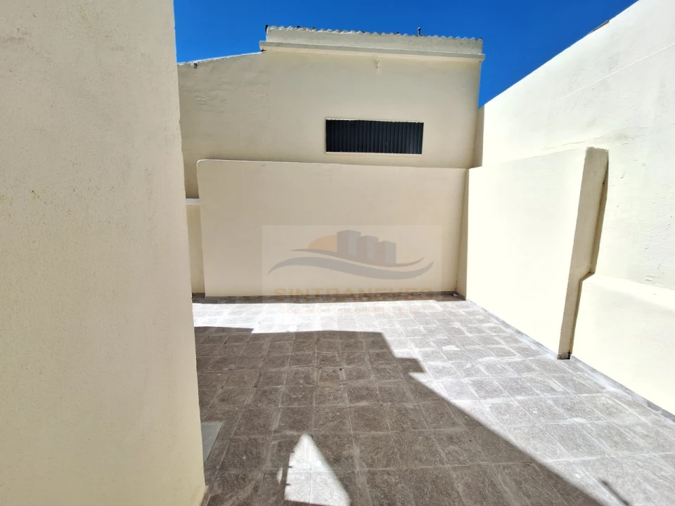Apartamento T2 para Venda em Falagueira-Venda Nova Foto 24