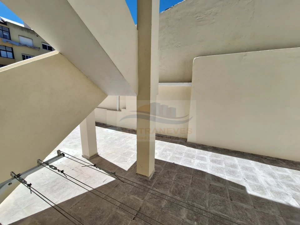 Apartamento T2 para Venda em Falagueira-Venda Nova Foto 26