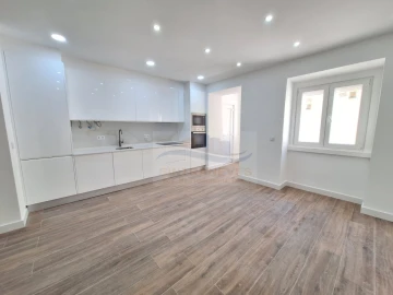 Apartamento T2 para Venda em Falagueira-Venda Nova