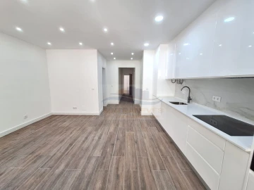 Apartamento T2 para Venda em Falagueira-Venda Nova
