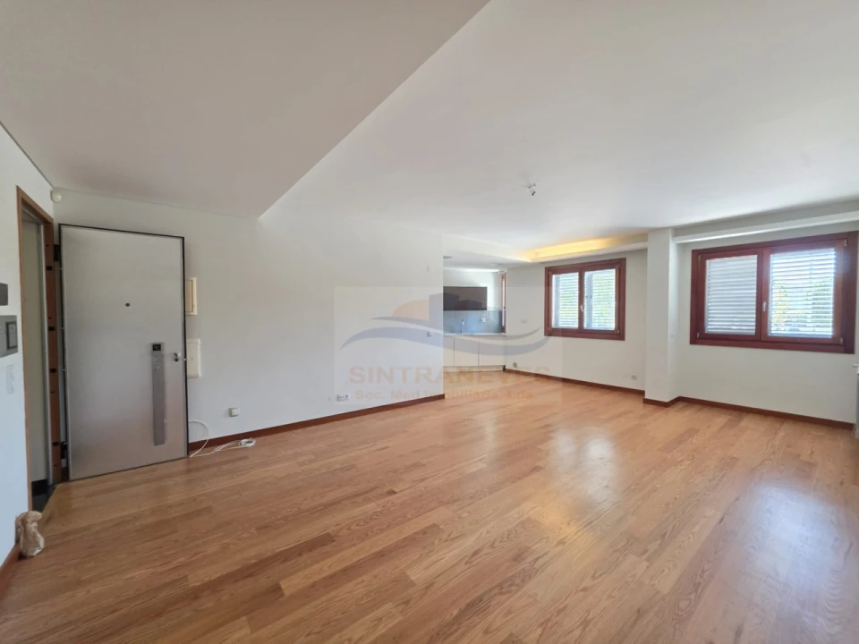 Apartamento T1 para Venda em Alfragide Foto 2