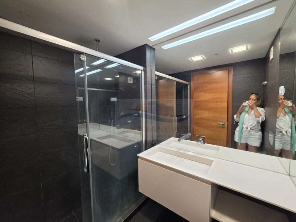 Apartamento T1 para Venda em Alfragide Foto 14