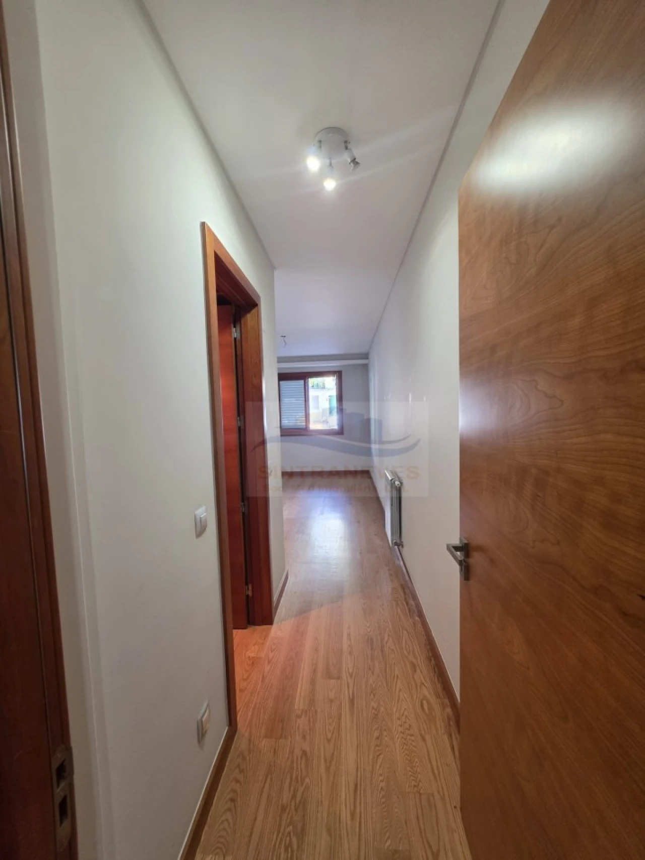 Apartamento T1 para Venda em Alfragide Foto 16