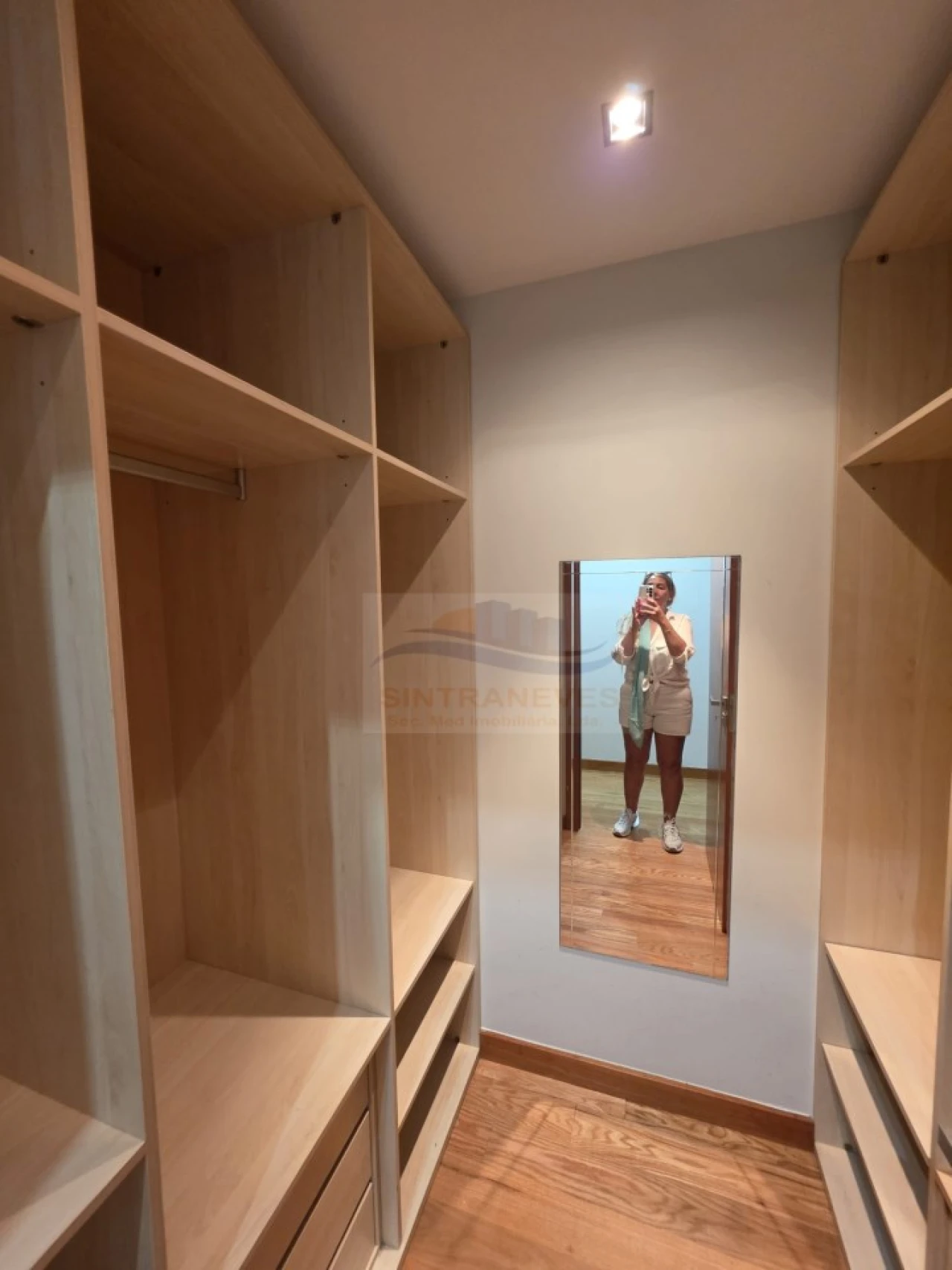 Apartamento T1 para Venda em Alfragide Foto 17