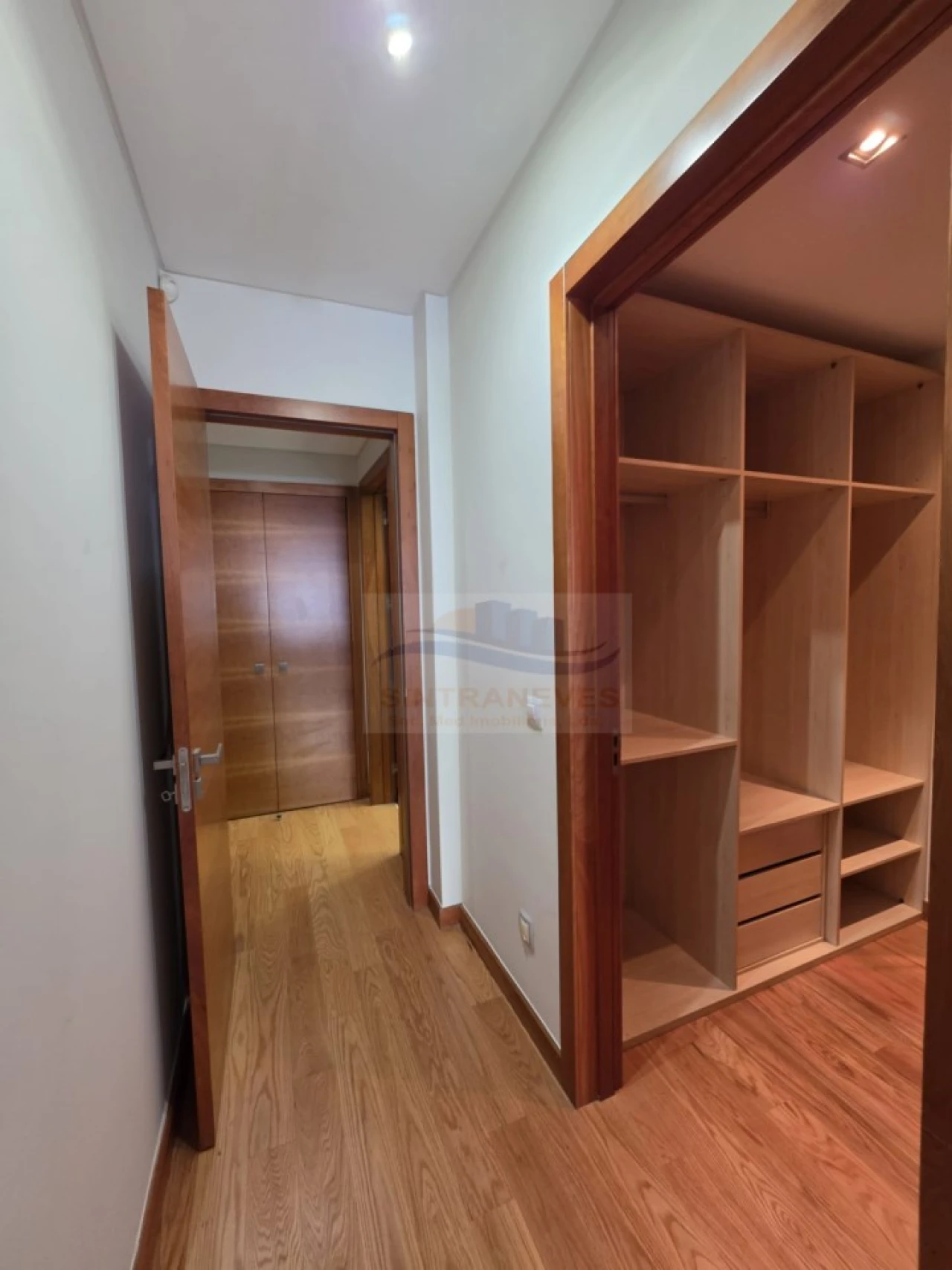 Apartamento T1 para Venda em Alfragide Foto 20