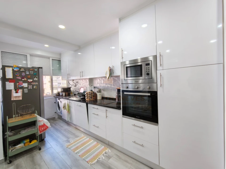 Apartamento T3 para Venda em Águas Livres Foto 1