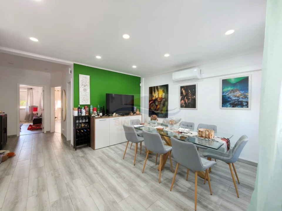 Apartamento T3 para Venda em Águas Livres Foto 3