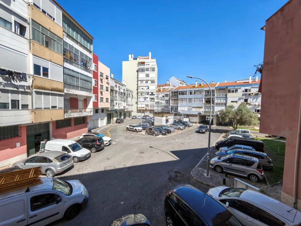 Apartamento T3 para Venda em Águas Livres Foto 13